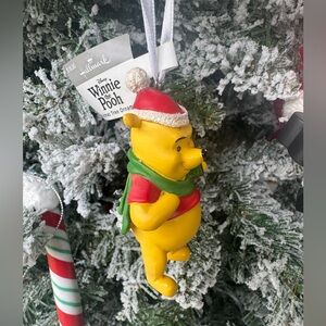 Hallmark Winnie The Pooh Holding Present Christmas